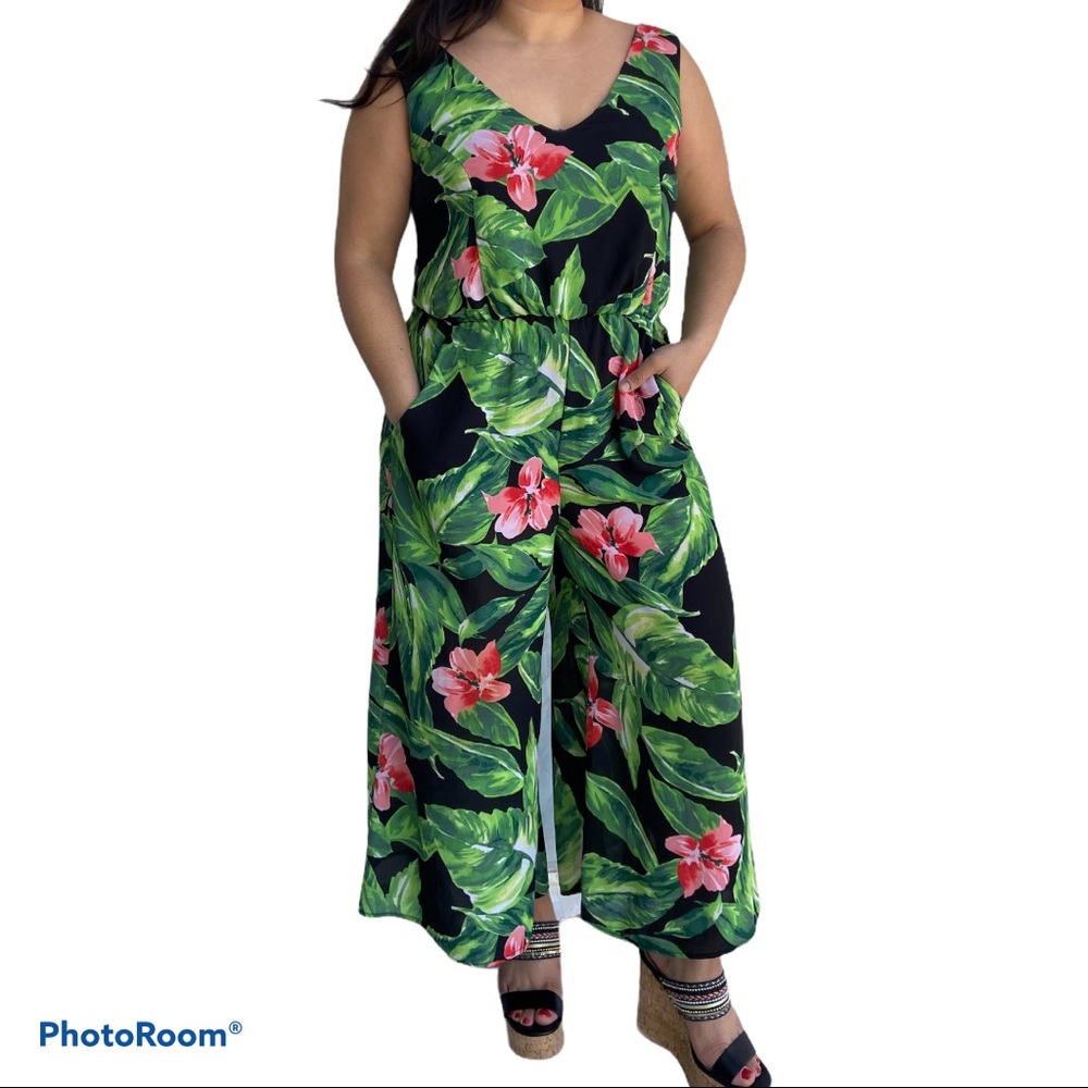 Hibiscus 🌺 Print Ankle Jumpsuit